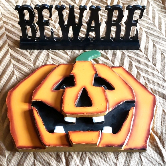 Halloween Decor Bundle - Picture 1 of 5
